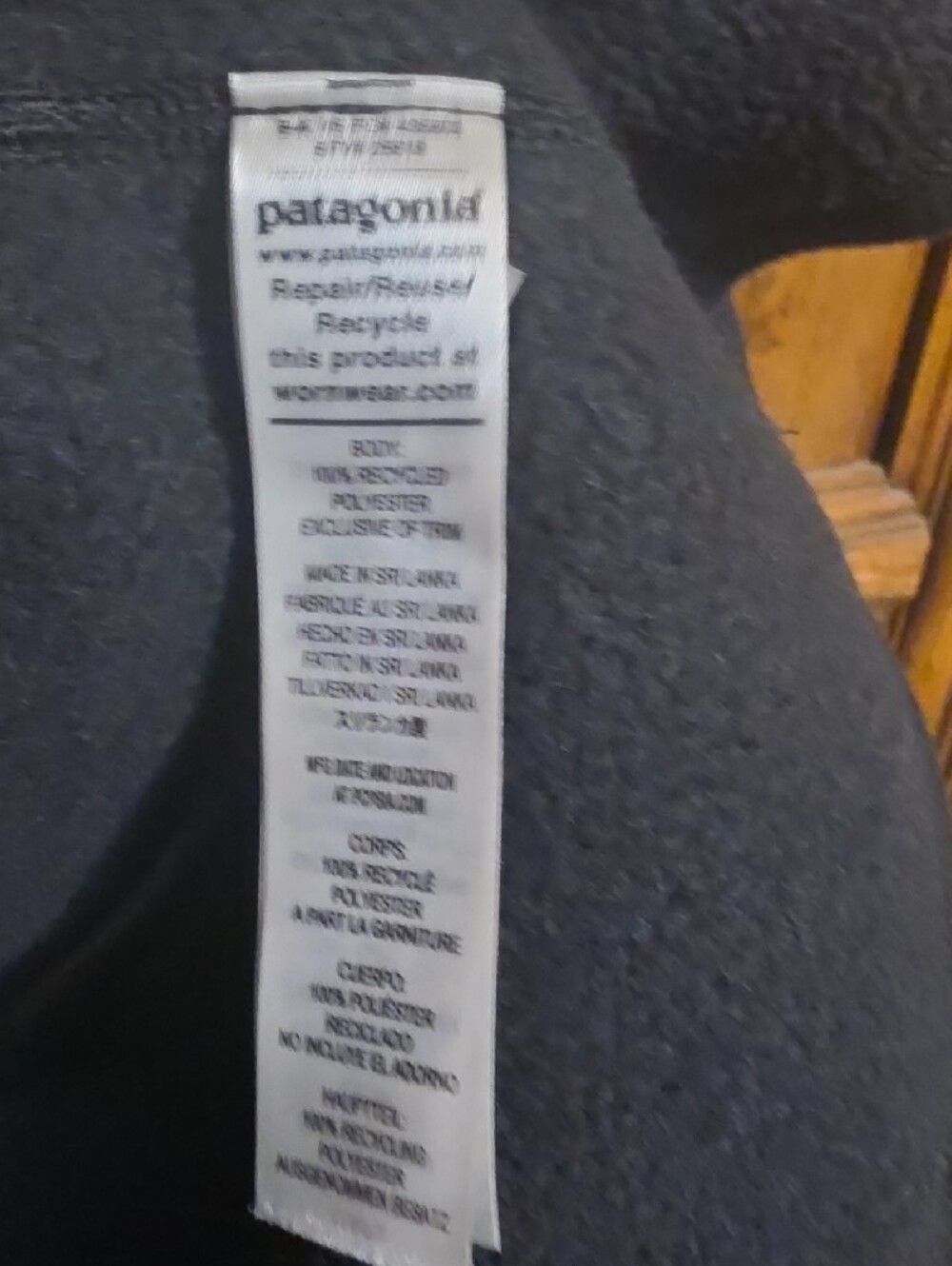 Patagonia Black Half-Zip Fleece Pullover - Picture 5 of 5